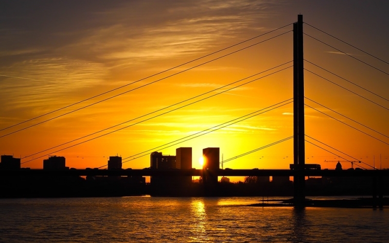 Puzzle Ocaso en el puente